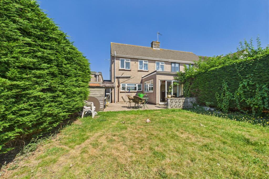 44 Hillcrest Road, Nailsea, North Somerset BS48 2J