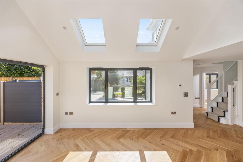 Sea Lane Gardens, 61a-005.jpg