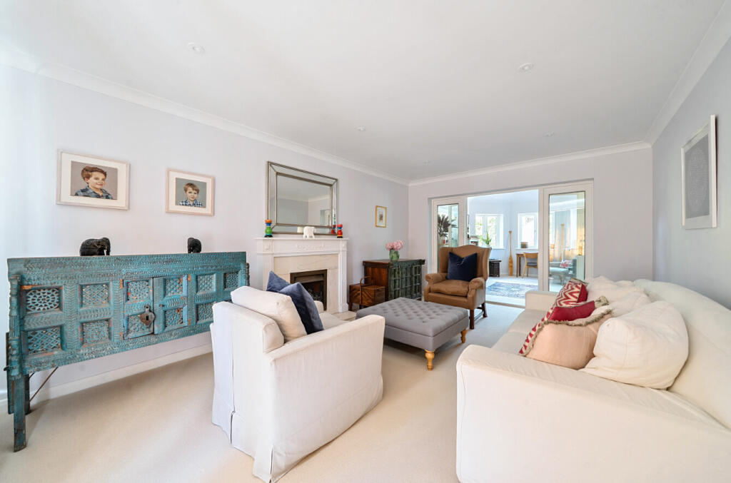 1301440-31-683d80...