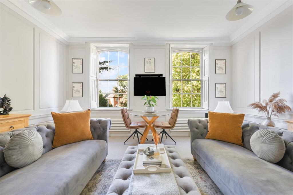 THE CEDARS, FLAT  (8).jpg