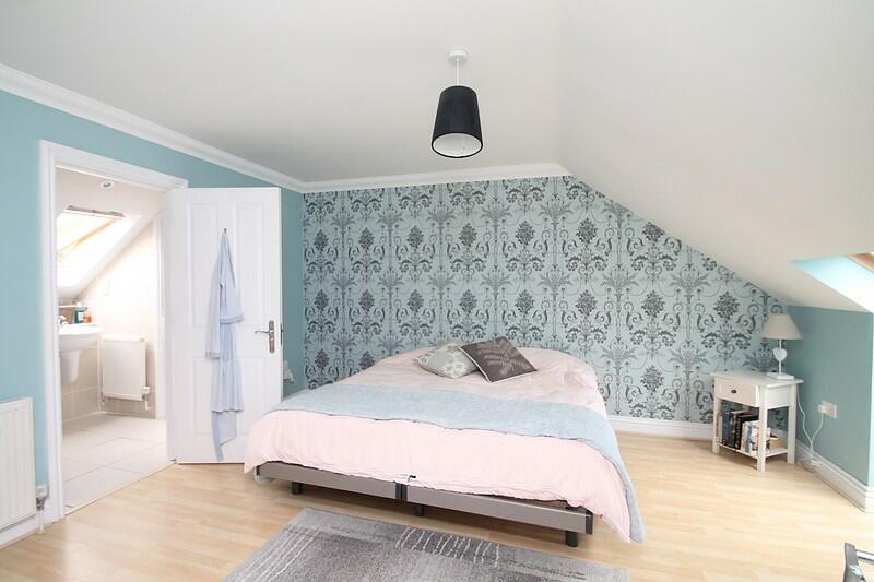 Top Floor Bedroom Su