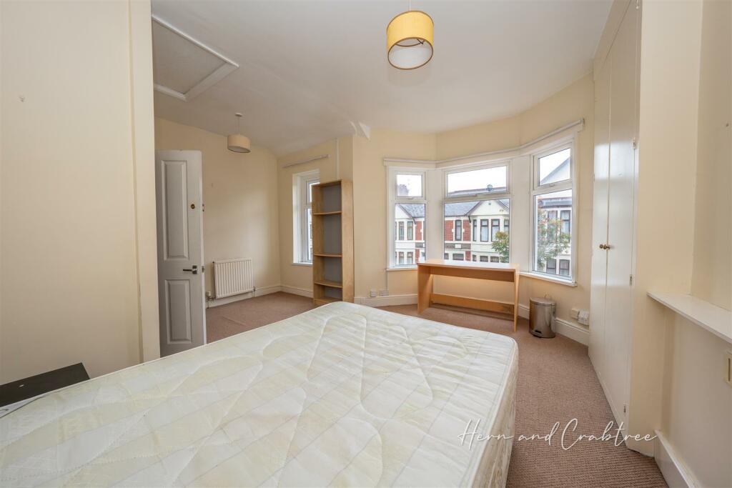 Summerfield Avenue, Cardiff, HernCrabtree (13).jpg