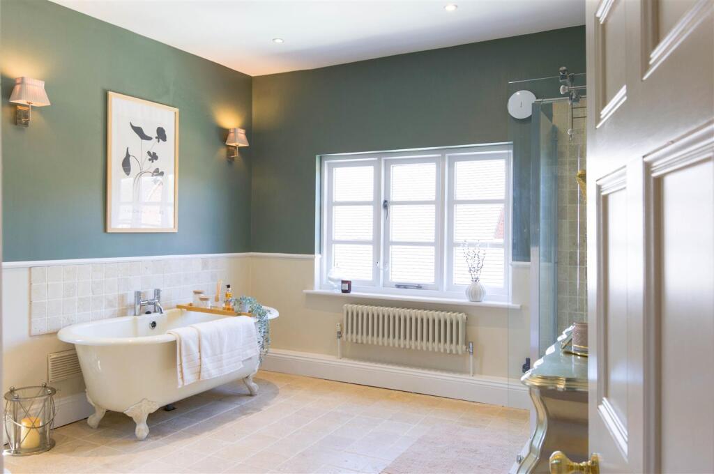 Hammerwhich Place Farm-47.jpg