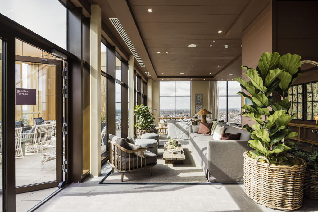 GQ Glassworks Amenities (Best) (2) (1)