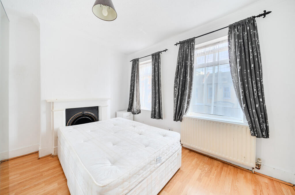 1358572-15-68d471...