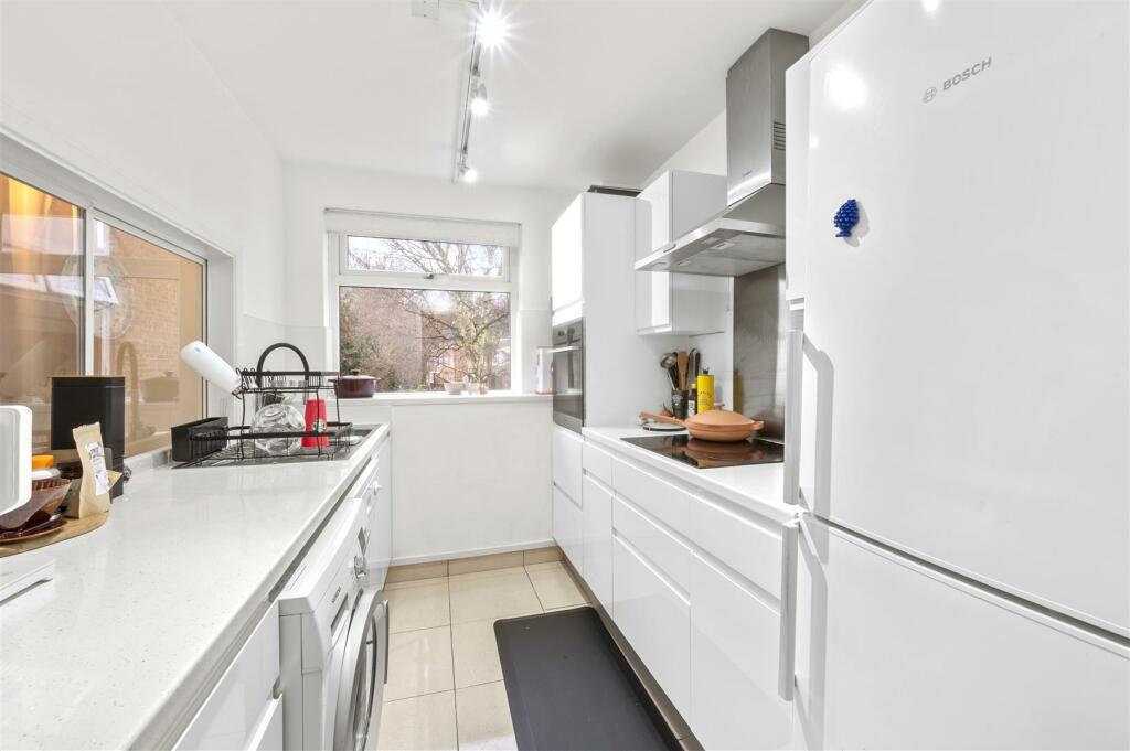 PRENTICE COURT,6.jpg