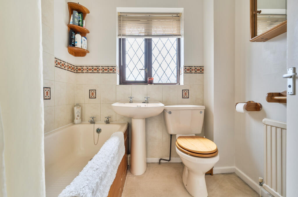 133150396891f43f392e2