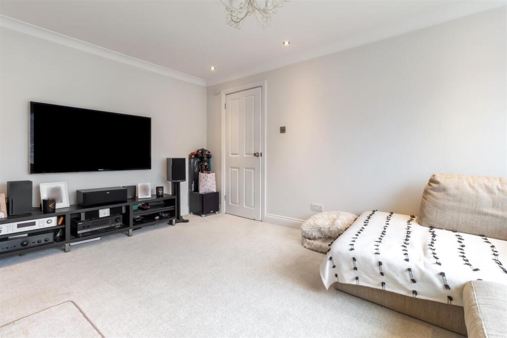 Rodean Road 68-019.jpg