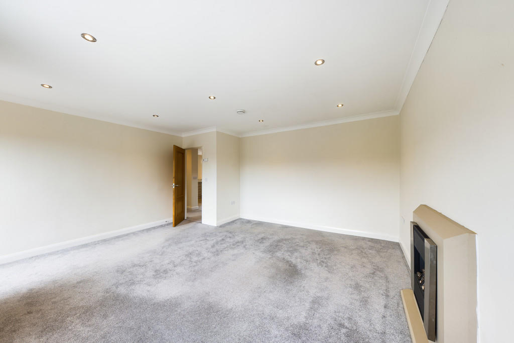 Spacious Lounge