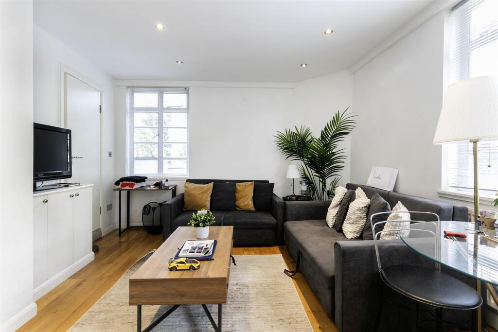 22 Nell Gwyn House -2.jpg