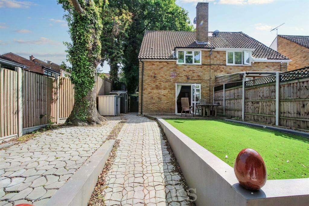 Rear Garden 1.jpg
