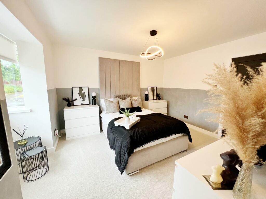 Bedroom 2 pic 3.jpg