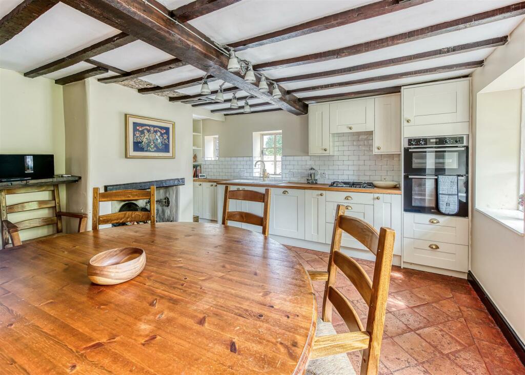 48 Dean Street-kitchen2.jpg