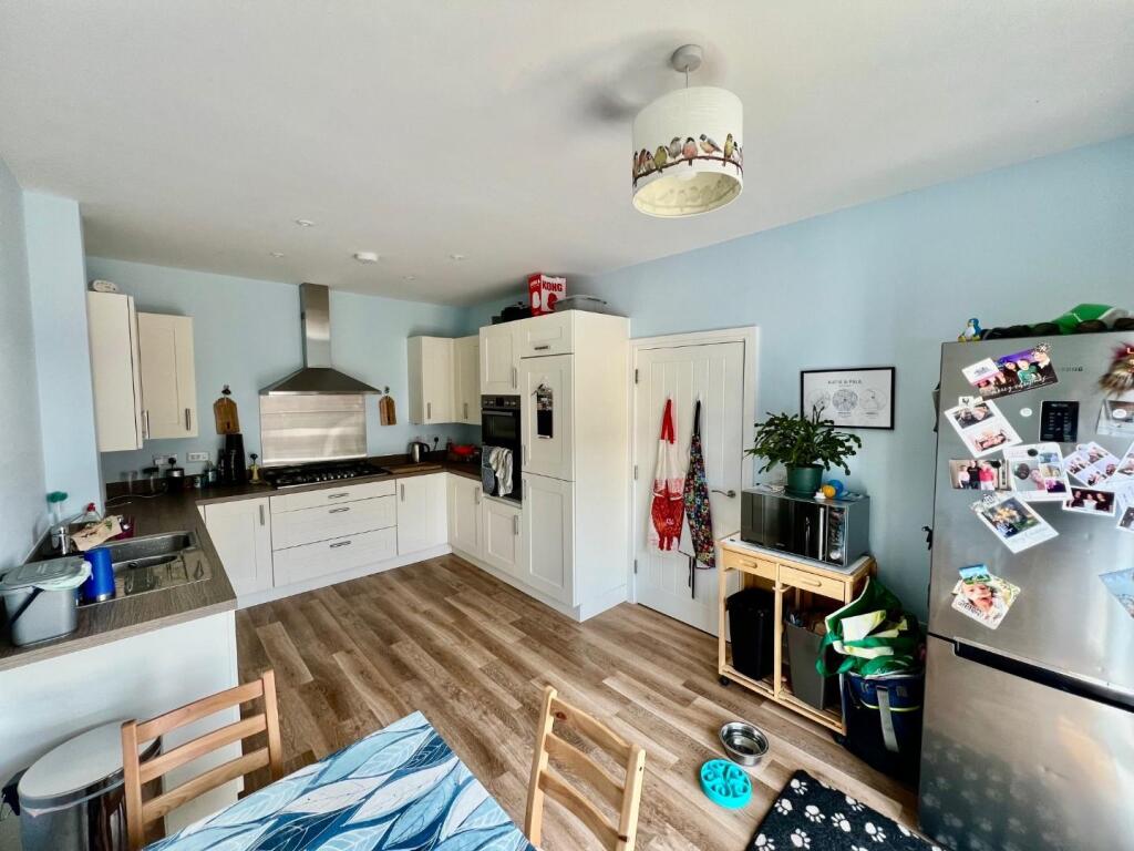 63 Lister Road - Kitchen.jpg