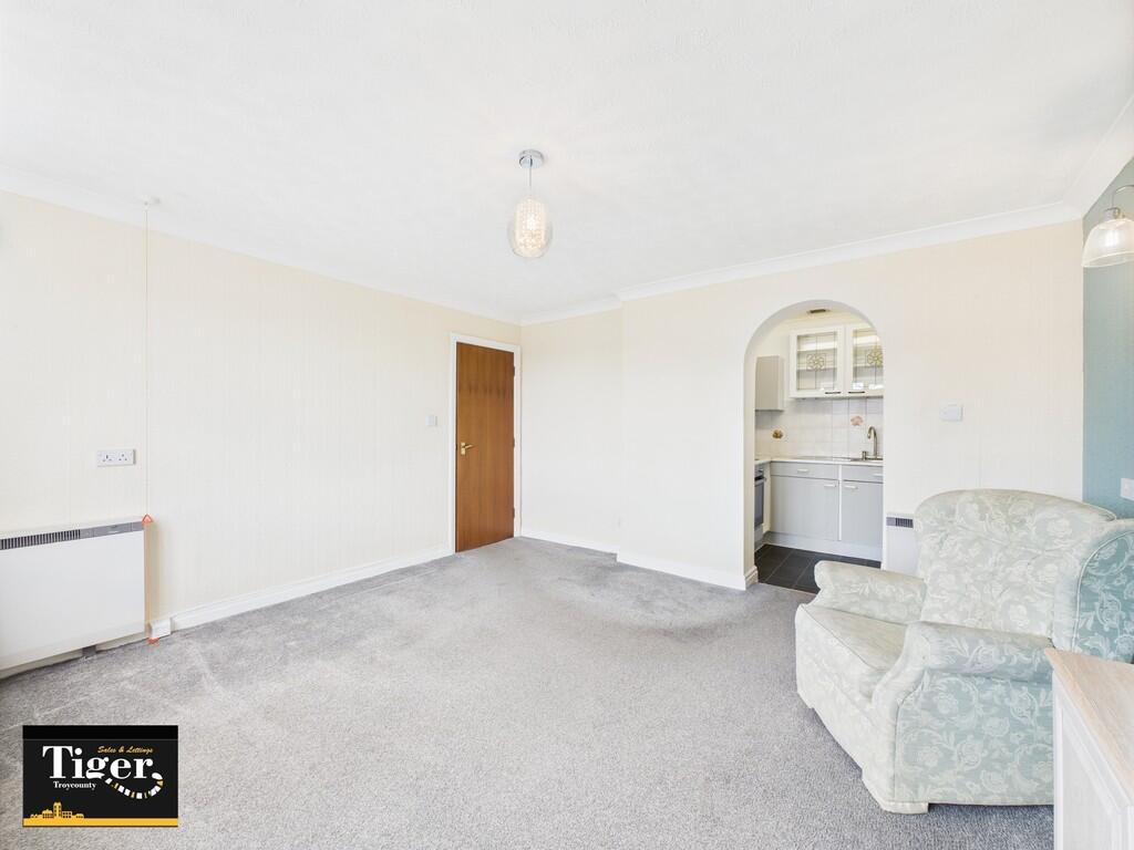 CAM03440G0-PR0369...