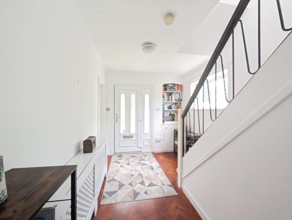 f79651eb-PXL_20250805_131927356.MP