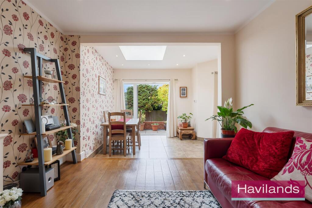 Lindal Crescent, Enfield