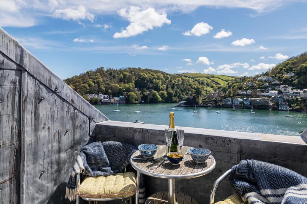 Balcony_Upper Apartment Colonsay_Kingswear