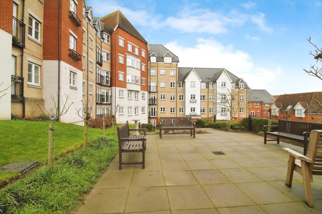 PHOTO SHOWS GENERAL