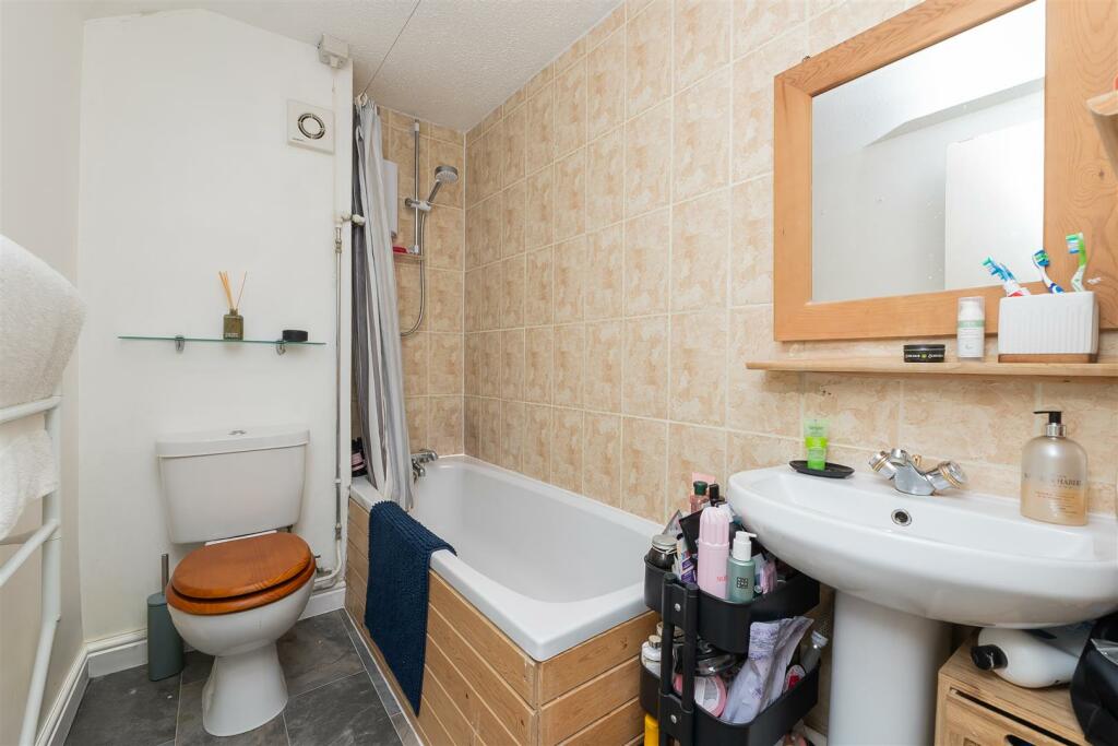 Flat-5-Meridan-Place-BS8-1JG-5.jpg