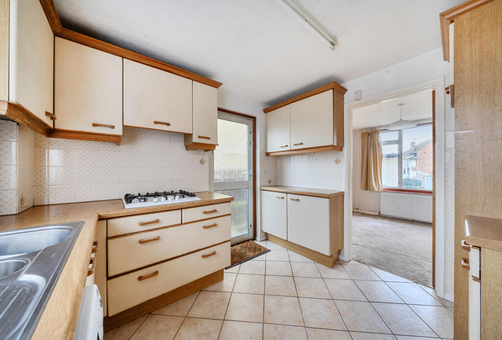 1381469-6-69244af...