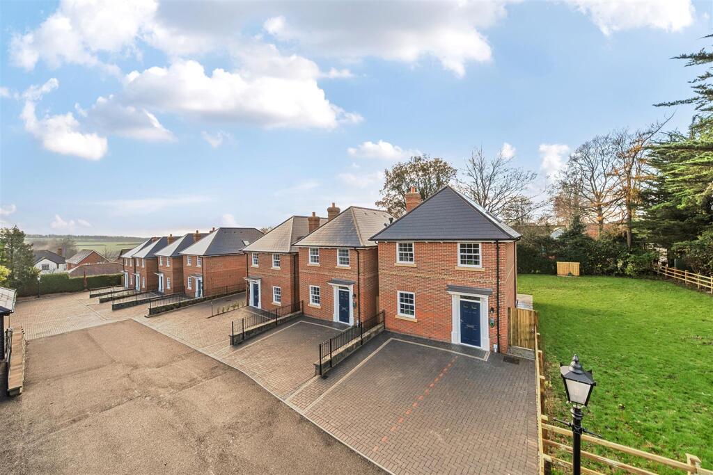 Larksmead Gardens