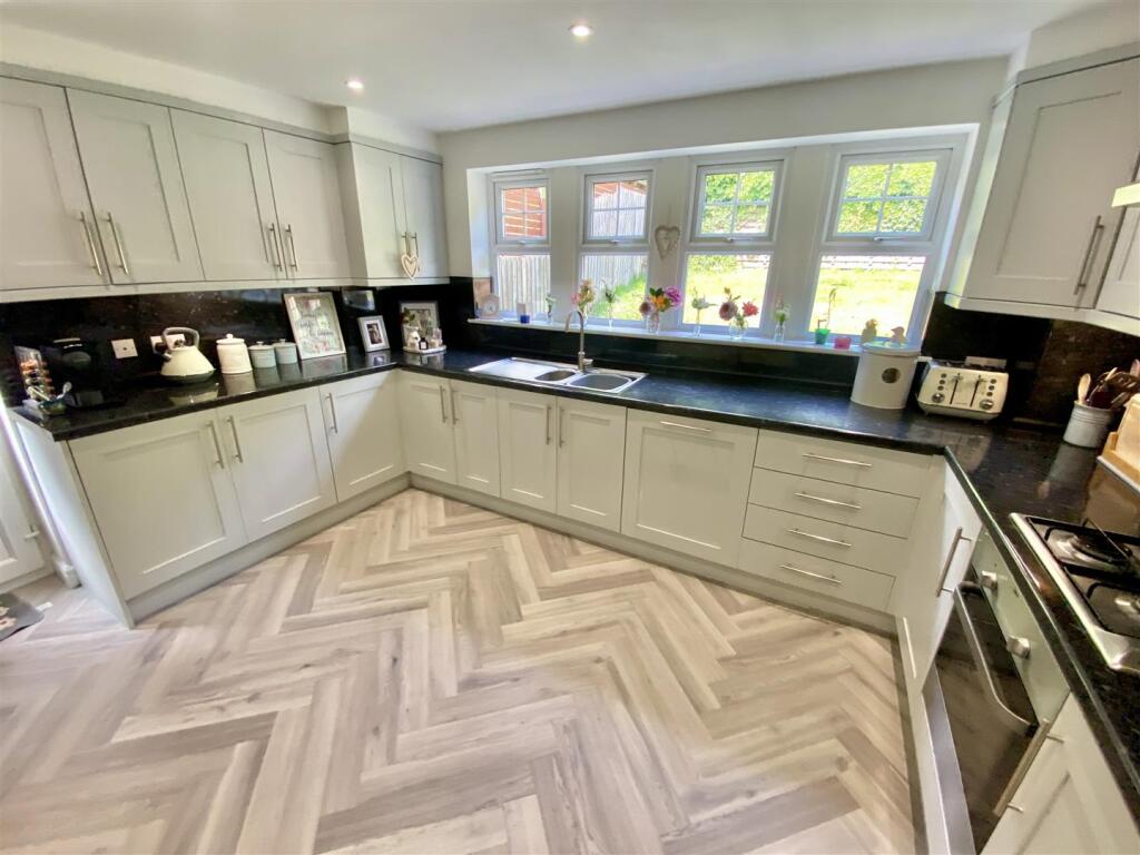 Bramleys Estate Agents - Whitley Road - Dewsbury (