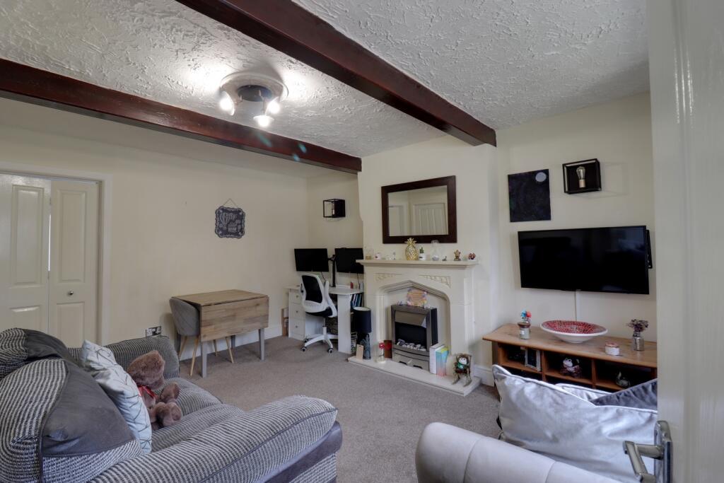 Lounge 1