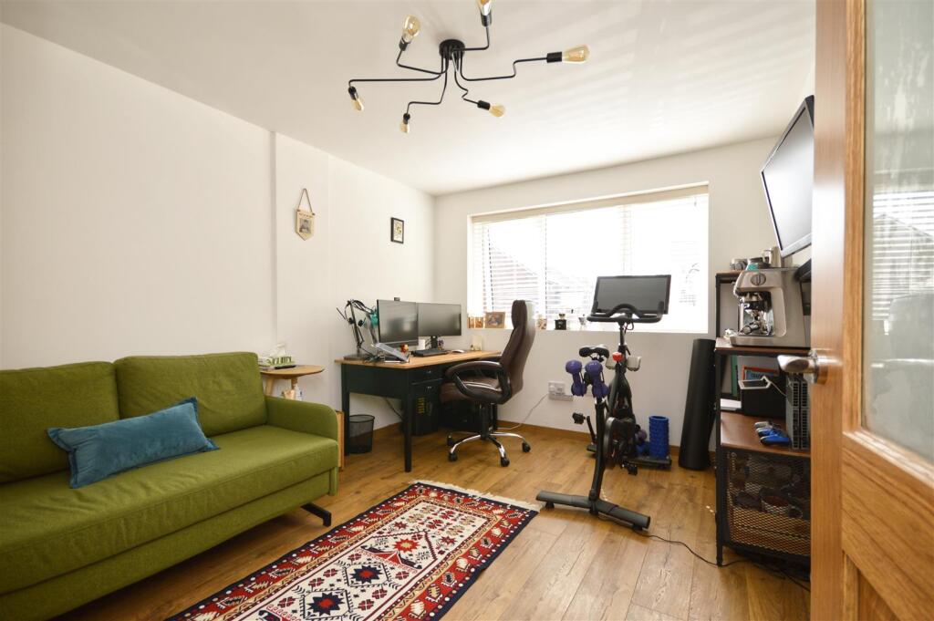 Garage Conversion / Home Ofice