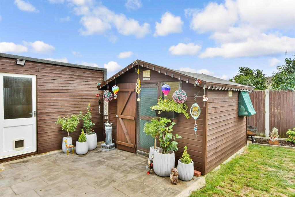 Workshop/Outbuildings