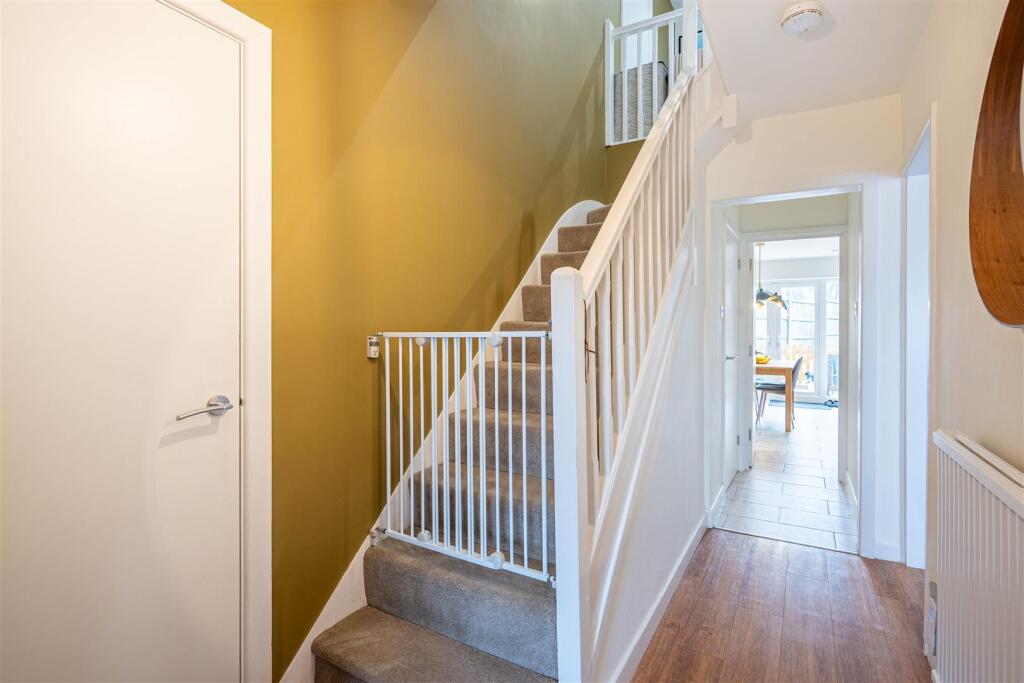 Pomeroy Road 140-18.jpg