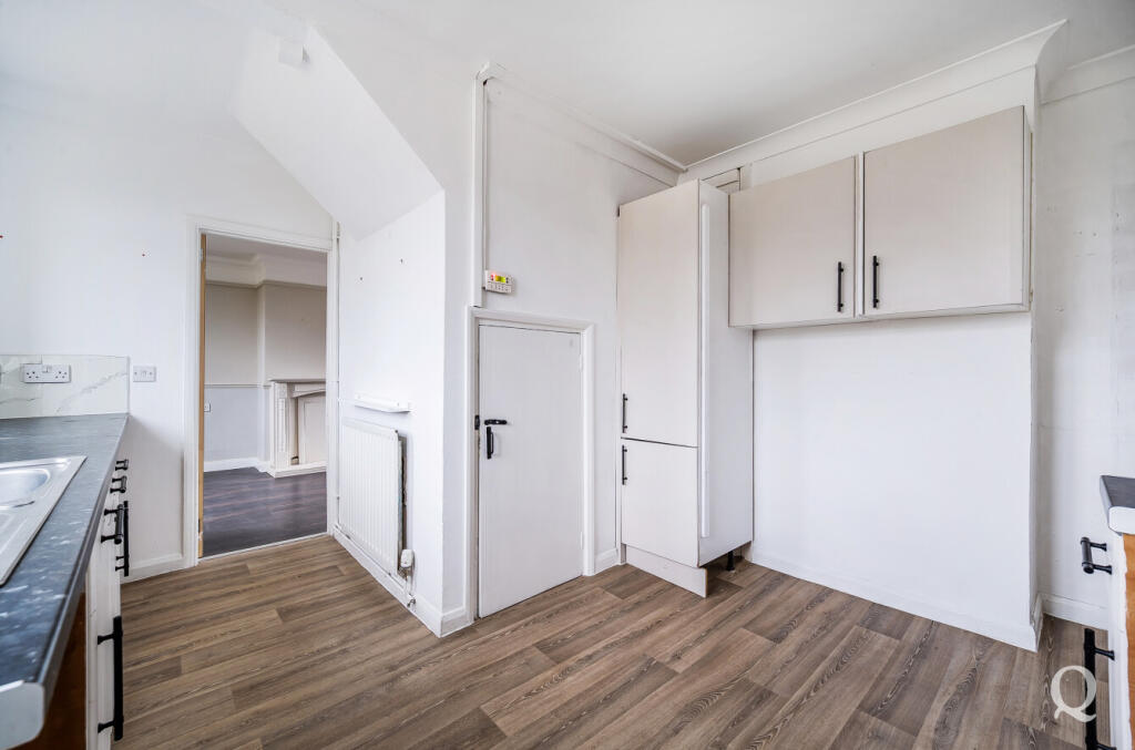 c3eba93f-6b8d-423...