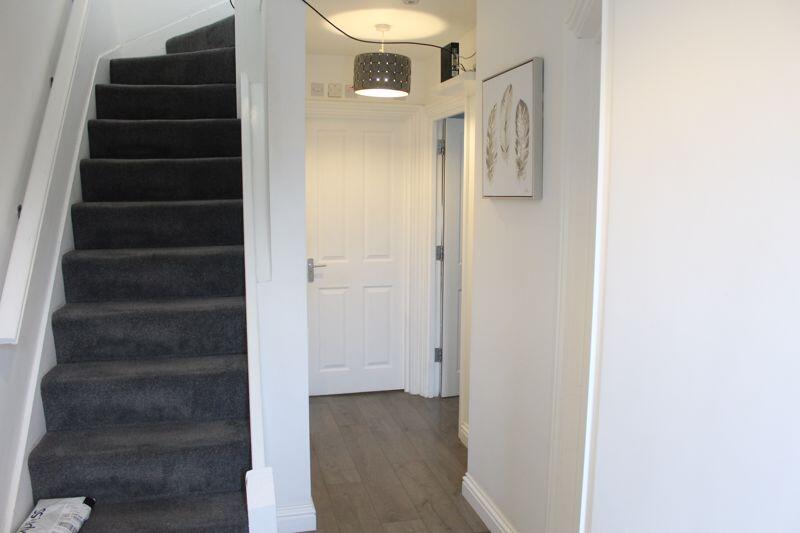 PROFESSIONAL ROOM LET 