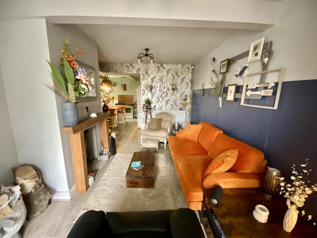 Bramleys Estate Agents - Knowles Hill Road - Dewsb