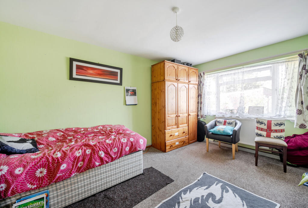 1335370-4-689b234...