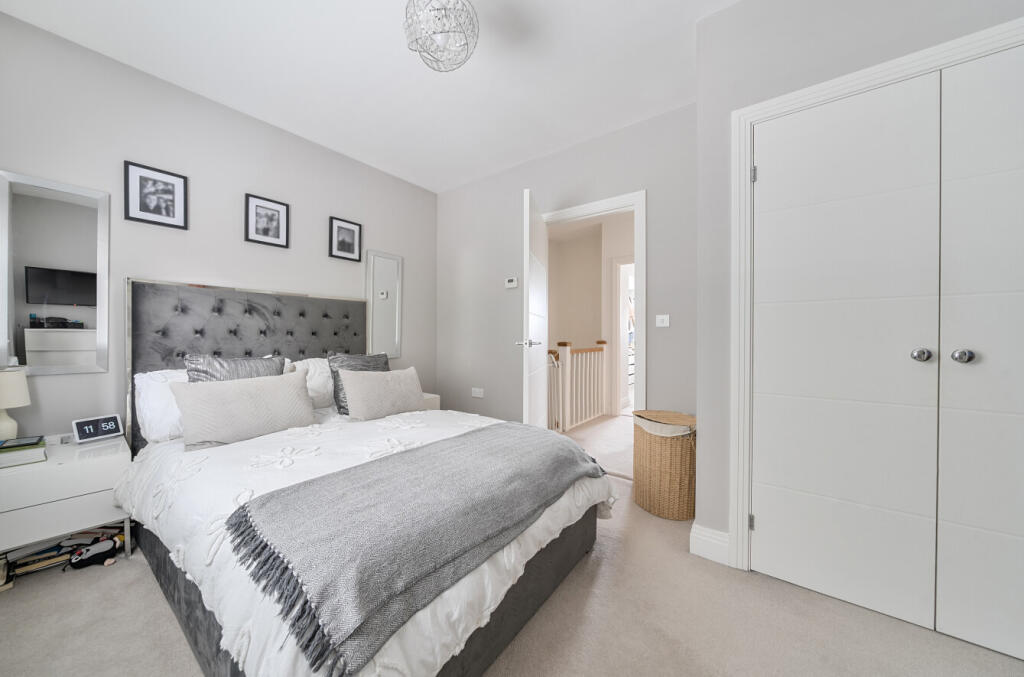 1333072-7-689dc69...