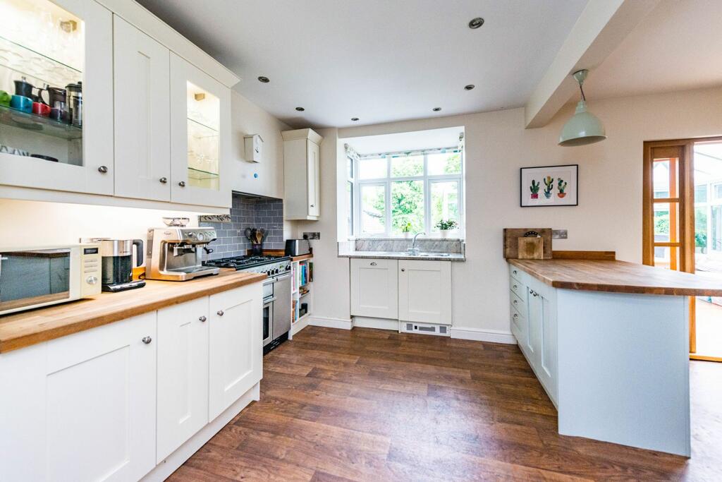 SITTING ROOM DINING ROOM KITCHEN AND CONSERVATORY