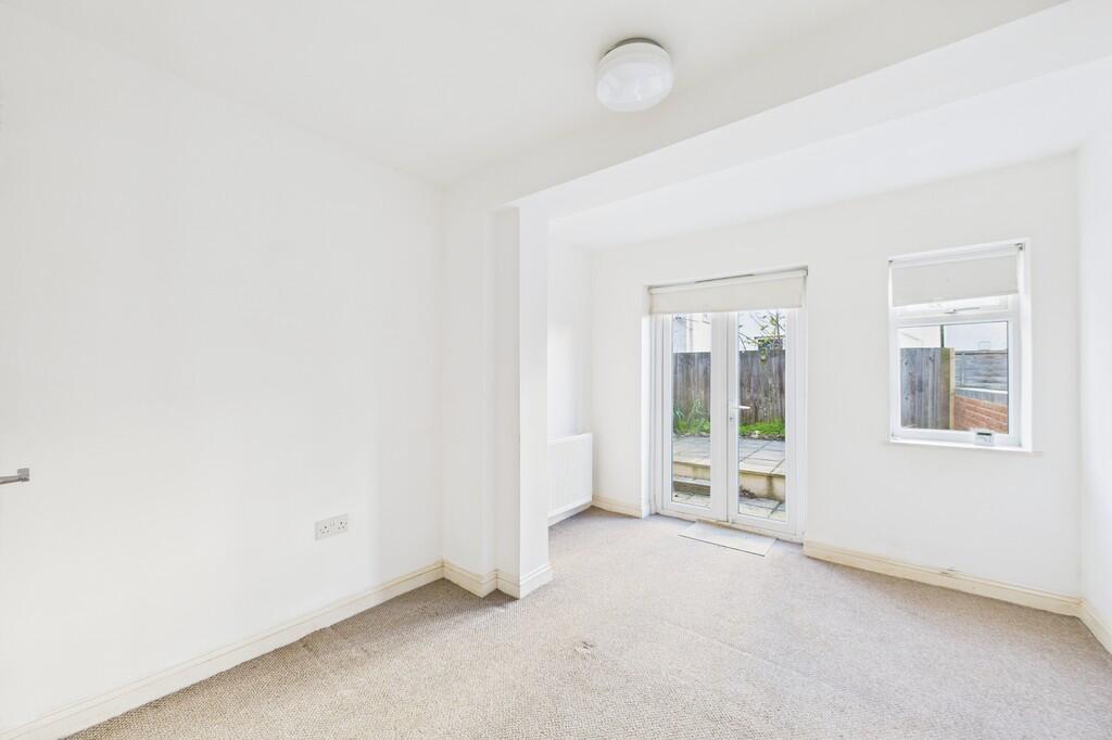 CAM01085G0-PR0661...