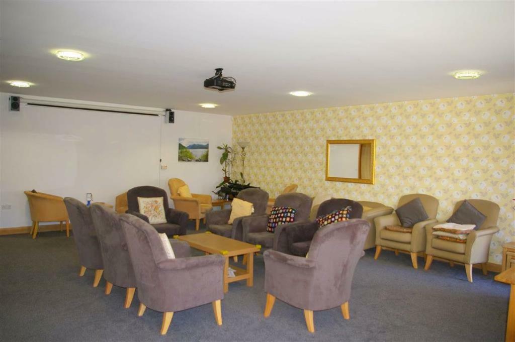 COMMUNAL LOUNGE