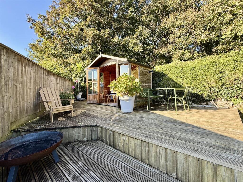 Rear Garden  Cabin.jpeg