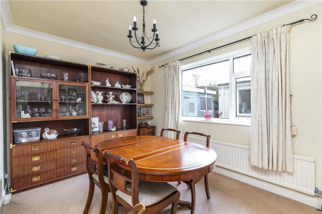 Dining Room/Bedroom