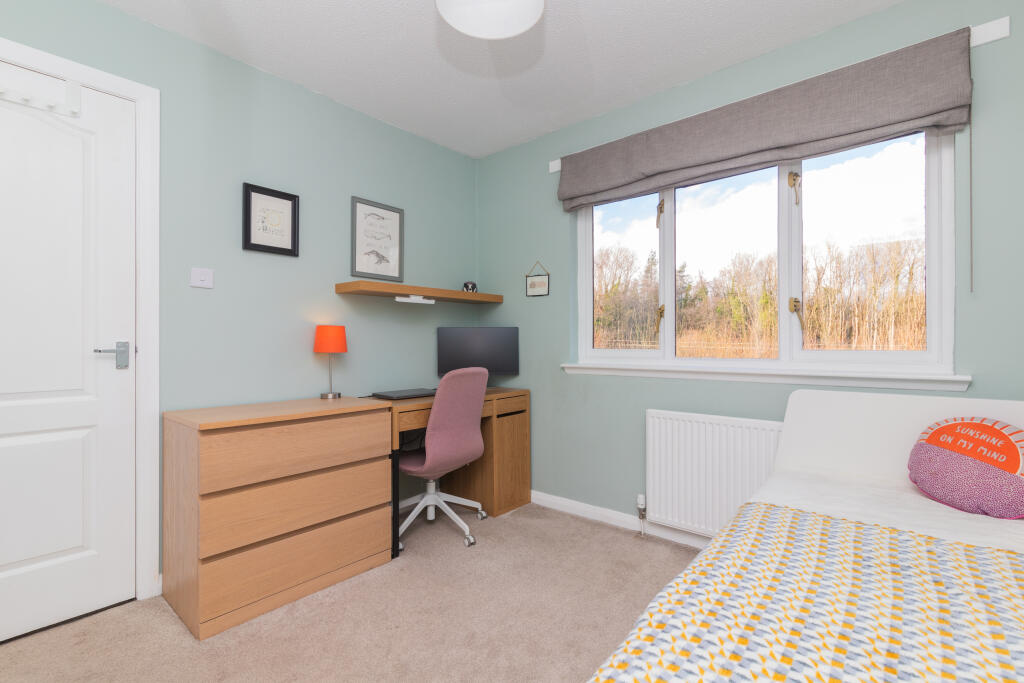 31 Earlshill Drive, Howwood, PA9 1DT 3L-24