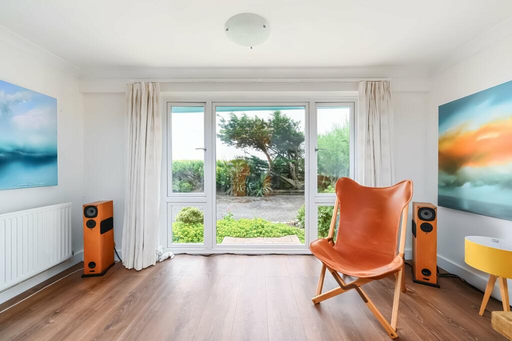 Lounge View