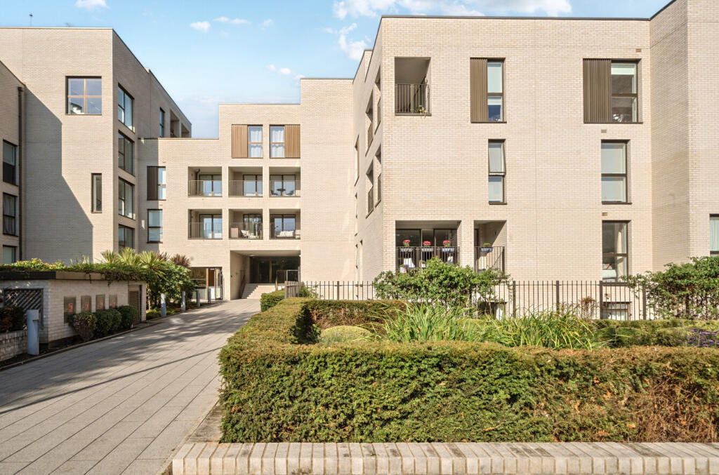 1360104-1-68da5d9...