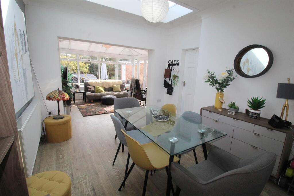 dining room and conservatory.JPG