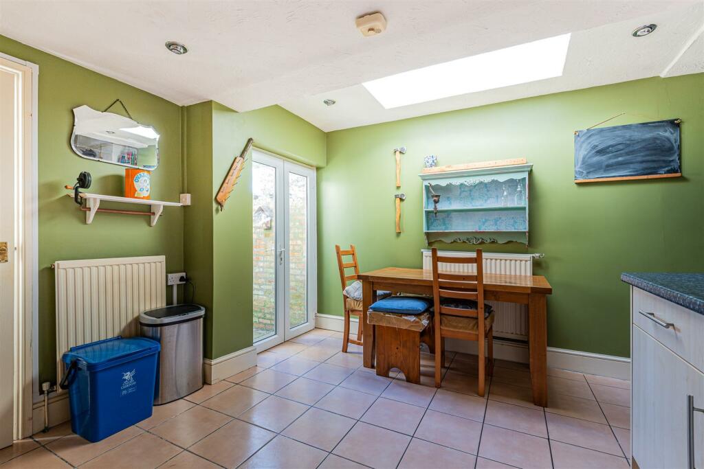 Summerfield Avenue 40-13.jpg