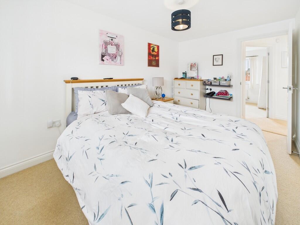 CAM02089G0-PR0429...