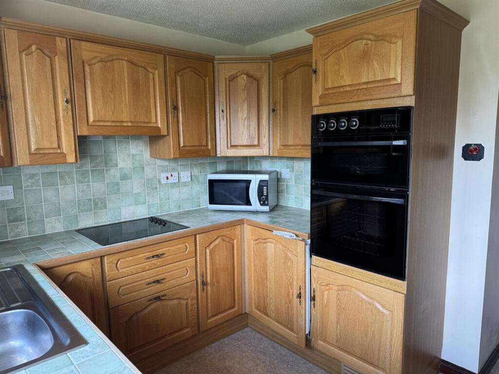 Kitchen''.jpg