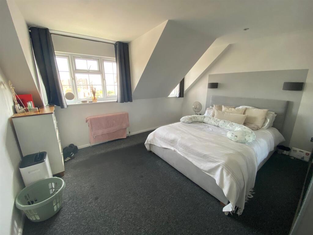 Bedroom.jpg