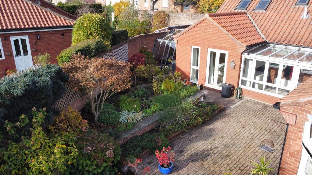 Photo 29-10-2025, 12 00 31.jpg